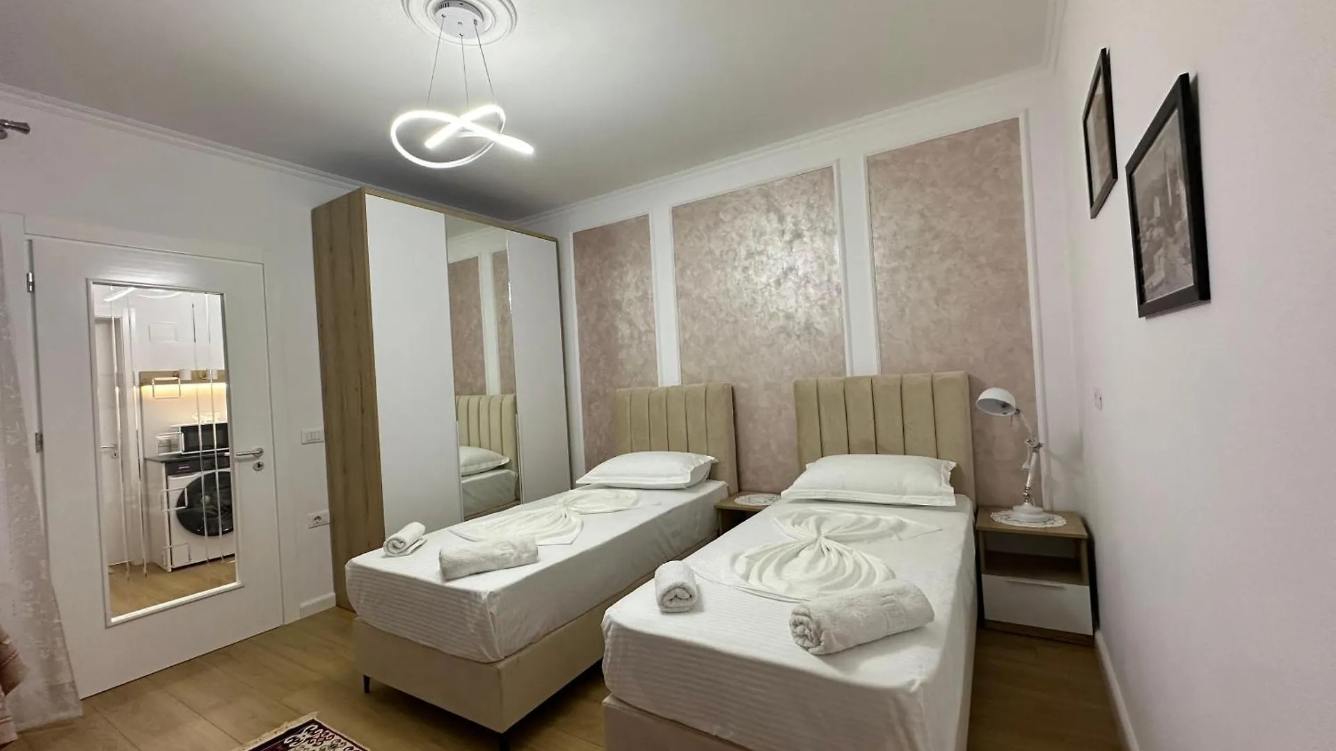 Holiday home Sen Garden Home Tirana