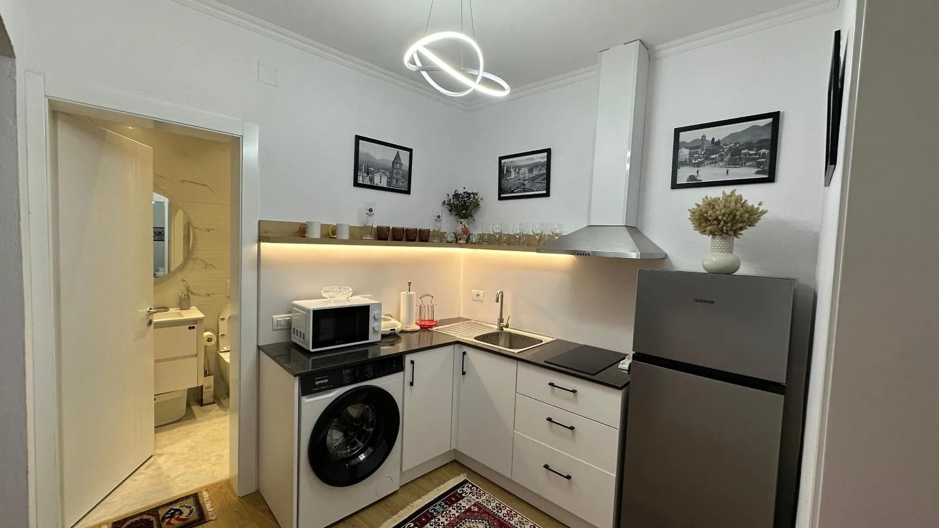 Sen Garden Home Tirana 0*,